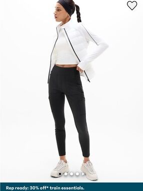 NWOT Athleta Black High-Rise Cargo Joggers